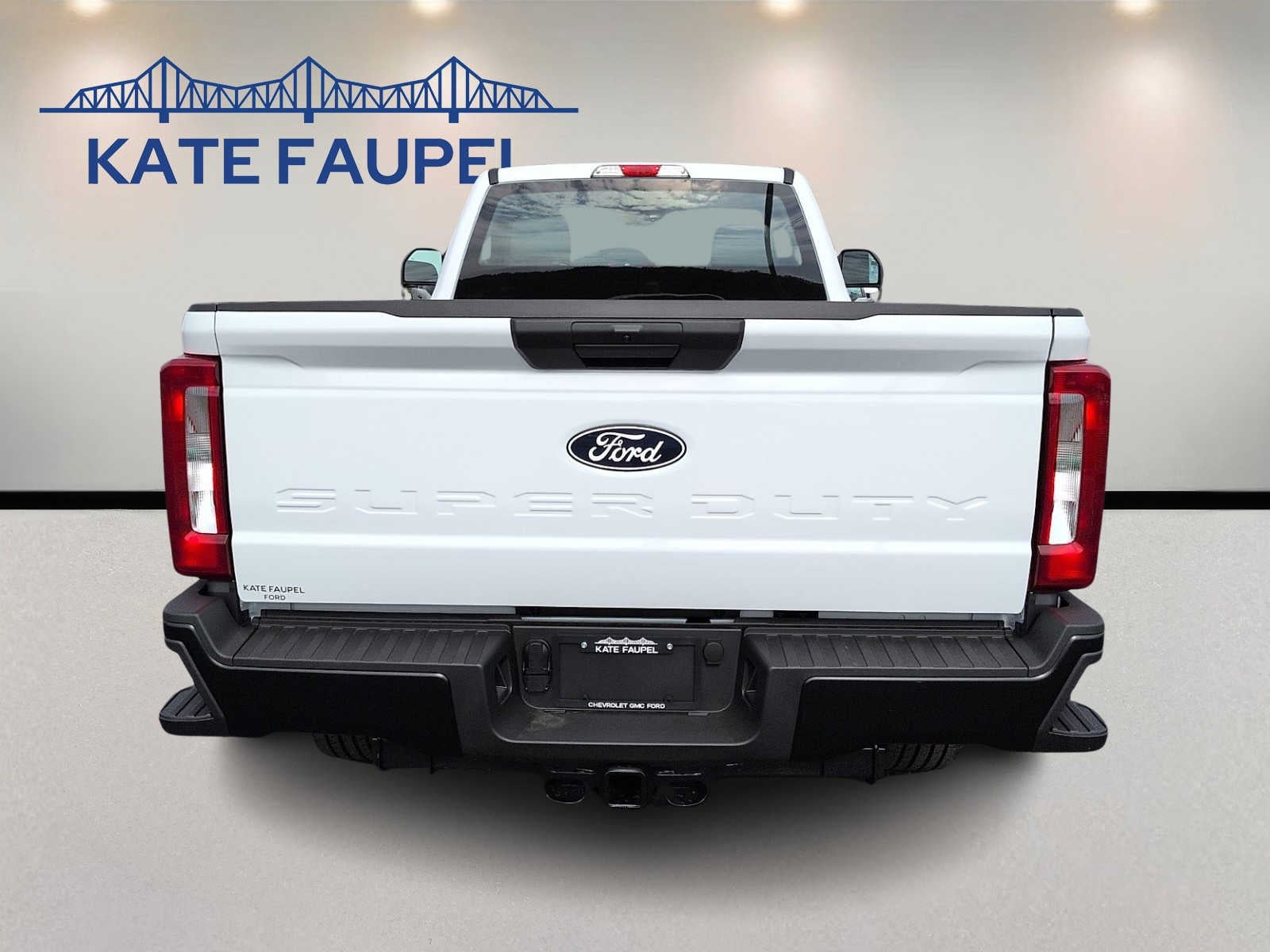 2027 Ford Super Duty F-350 SRW XL