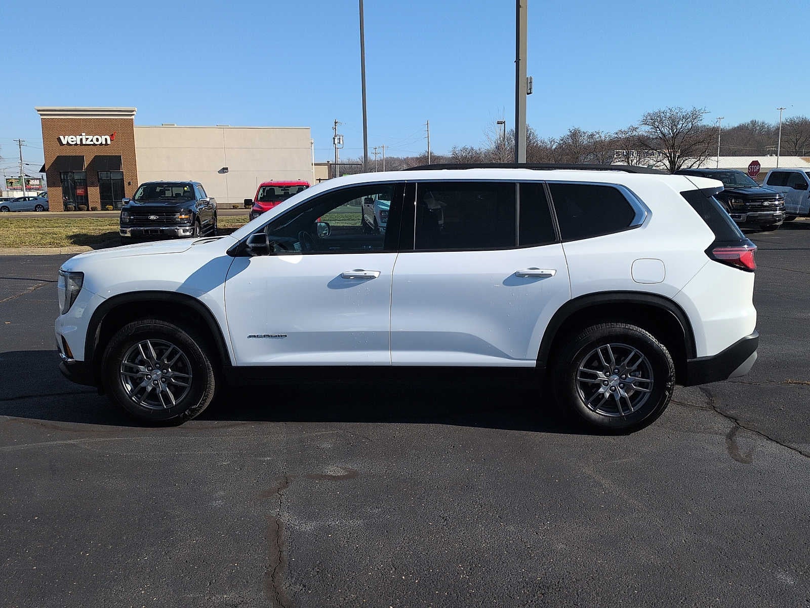 2025 GMC Acadia FWD Elevation