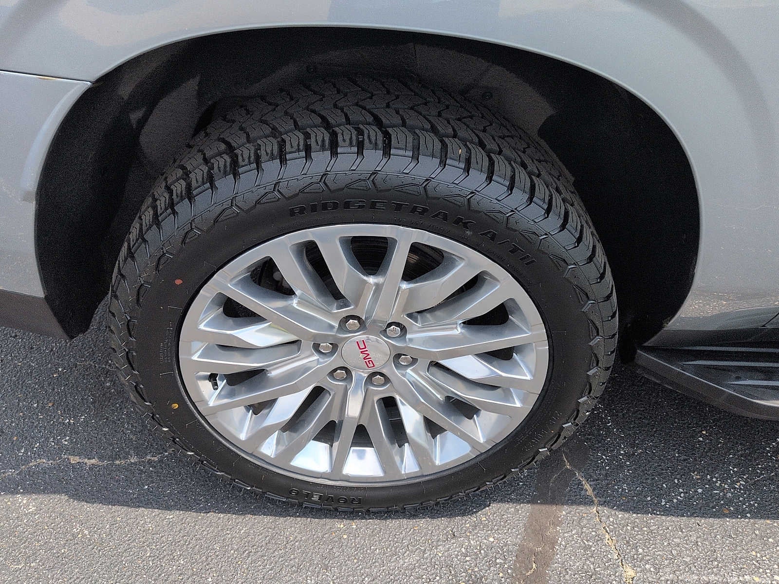 2023 GMC Yukon Denali Denali