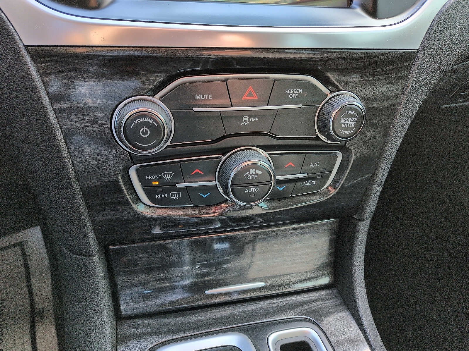 2019 Chrysler 300 Touring