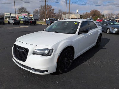 2019 Chrysler 300 Touring