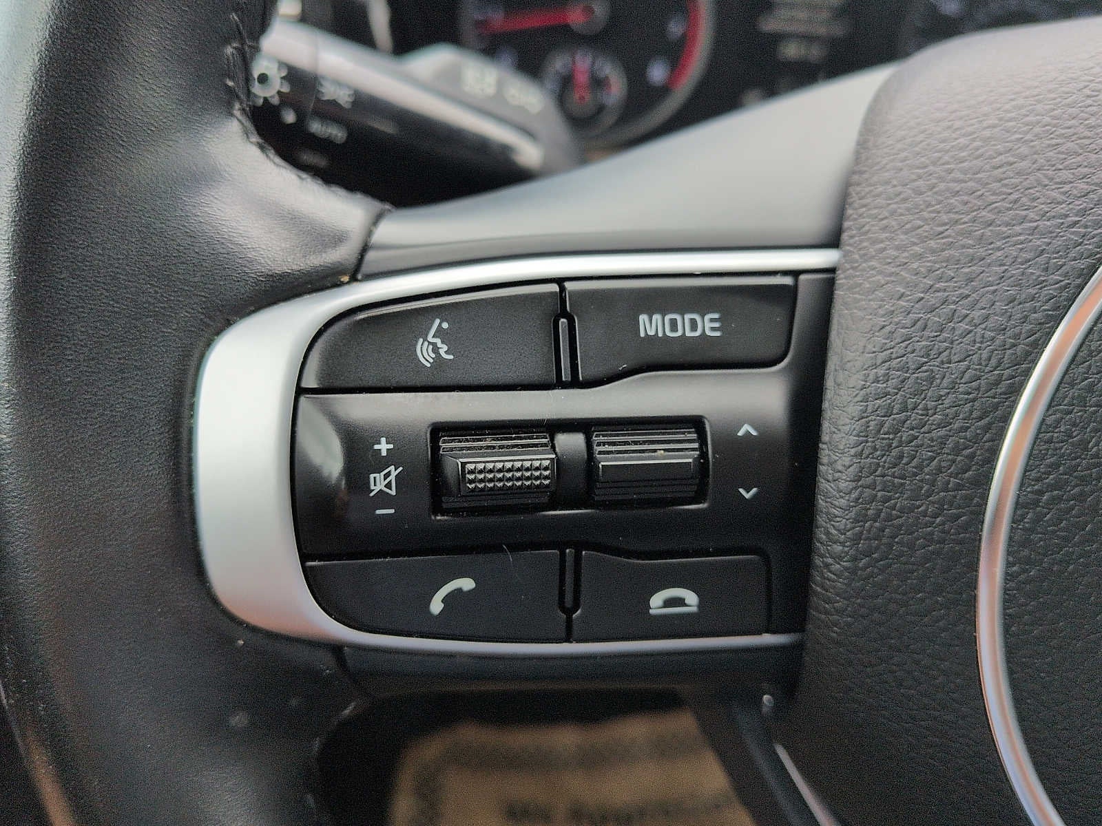 2023 Kia K5 EX