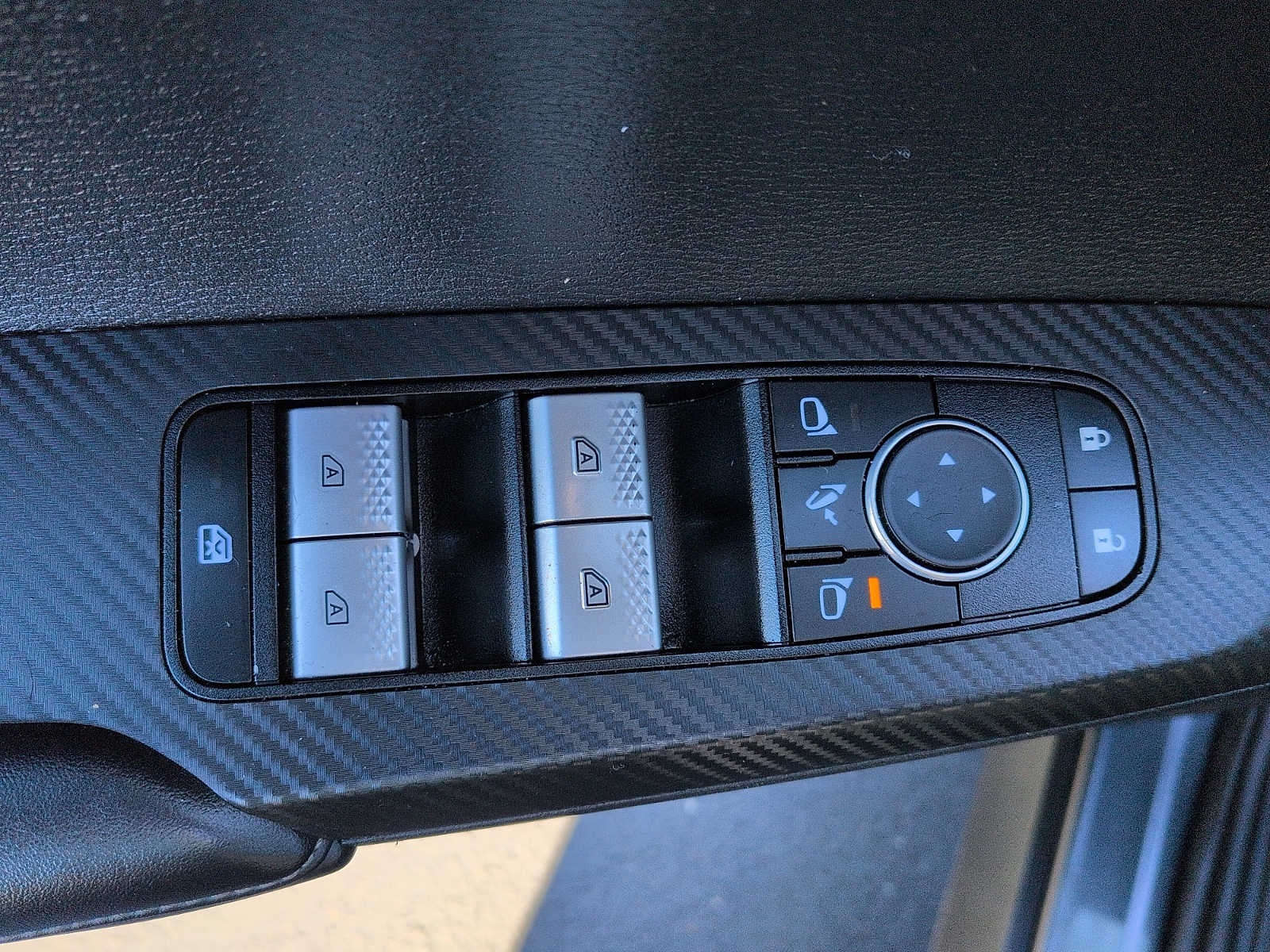 2024 Mitsubishi Outlander Plug-In Hybrid SE