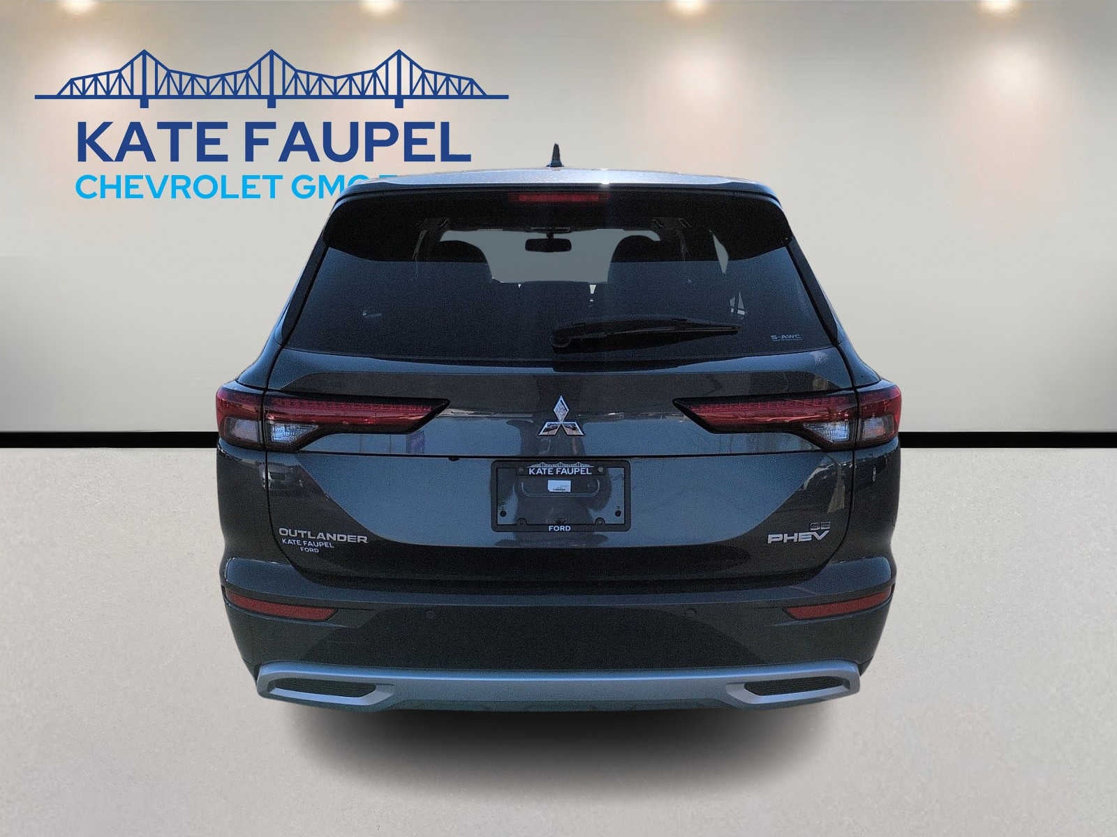 2024 Mitsubishi Outlander Plug-In Hybrid SE