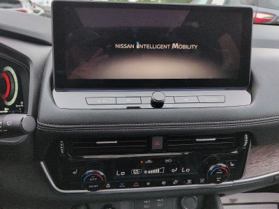 2025 Nissan Rogue Platinum