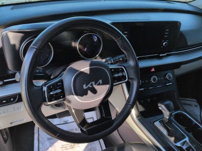 2023 Kia Carnival LX