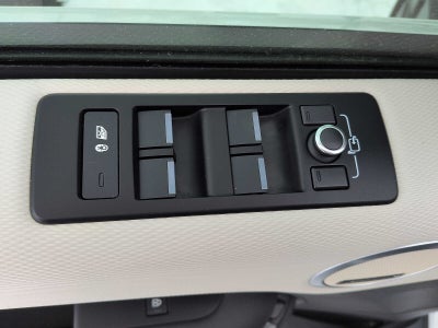 2022 Land Rover Discovery S R-Dynamic